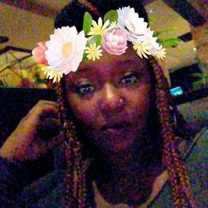 Meet your Posher, Vee